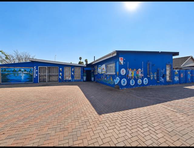 2 BEDROOM HOUSE FOR SALE IN VANDERBIJLPARK SE 1